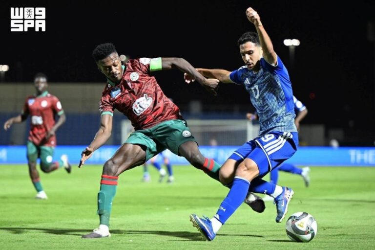 الاتفاق يطيح بنيوم