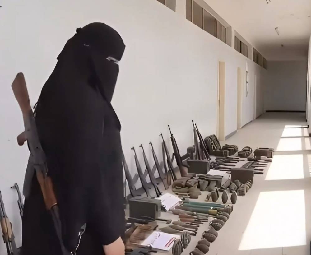 العامري وشقدري لـ”الوطن”: الحوثي يوظف لغة الحريات لإسكات الضحايا
