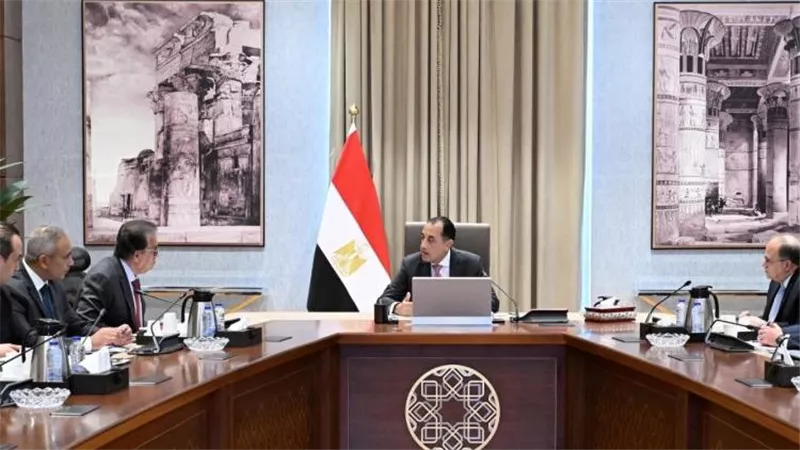 رئيس الوزراء يتابع مستجدات جلسة “صحة المواطن”