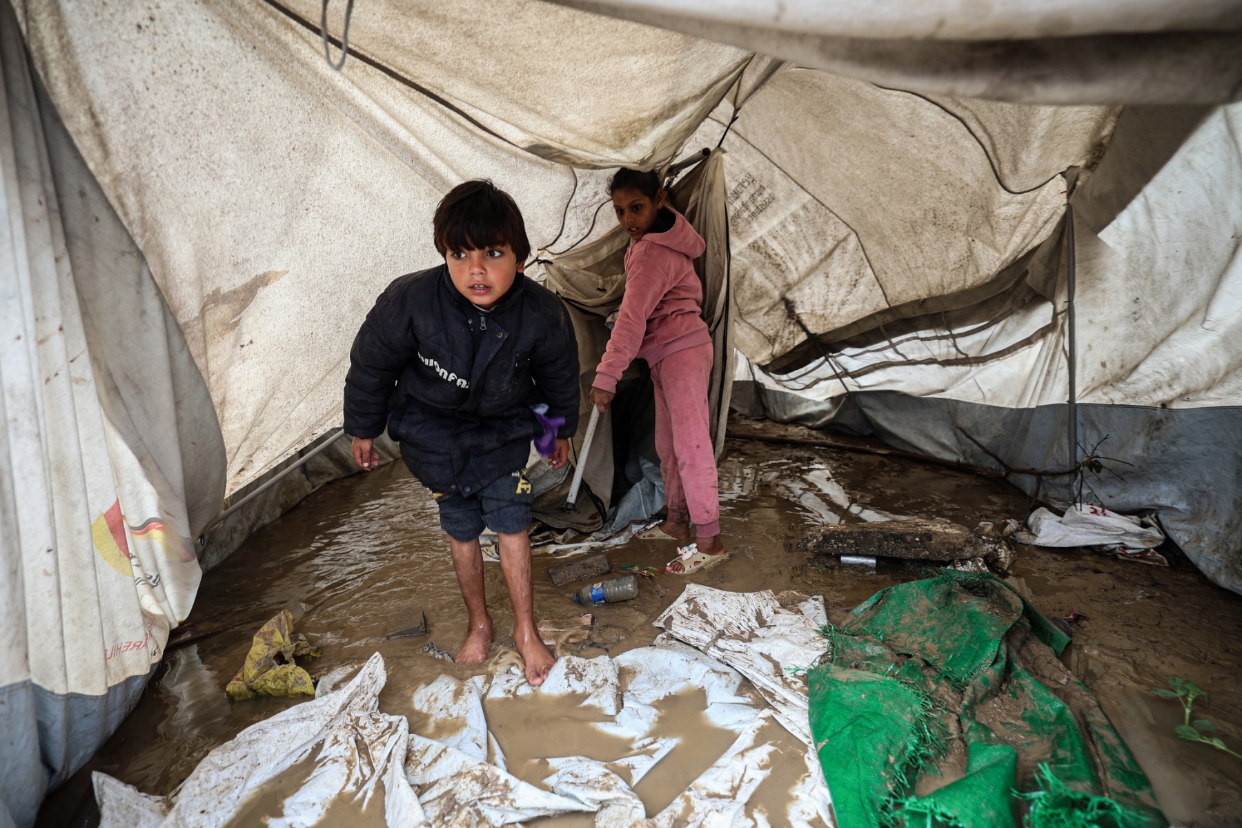 Almost all Gaza residents need shelter as El Niño threatens flooding, UN agency says
