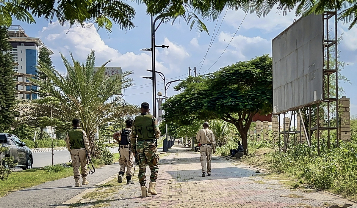 Ethiopian federal forces retake Mekelle airport from Tigrayan fighters, residents say