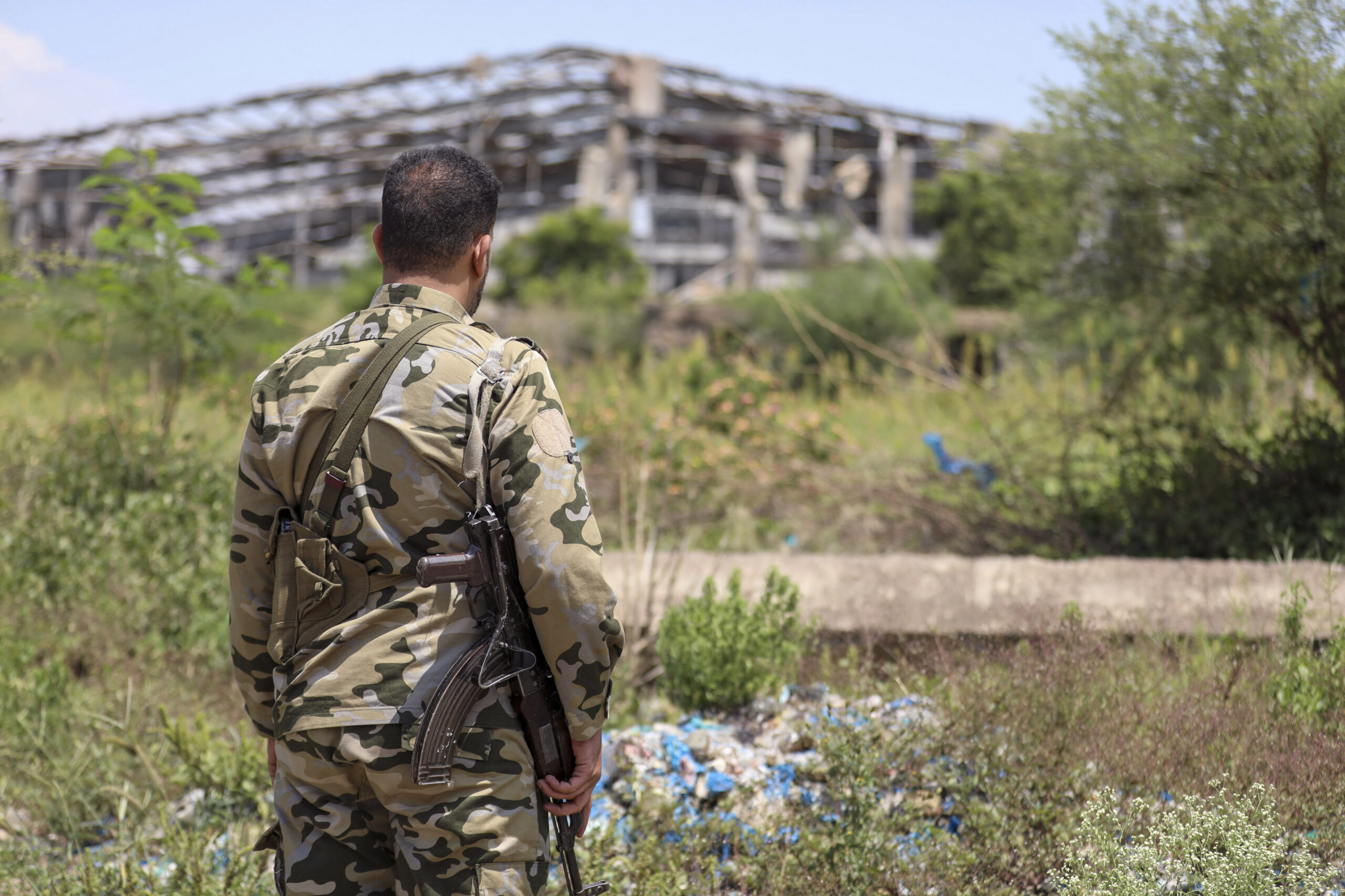 Yemeni forces gain control of Bab al-Mandab in operation targeting Houthis: spokesperson