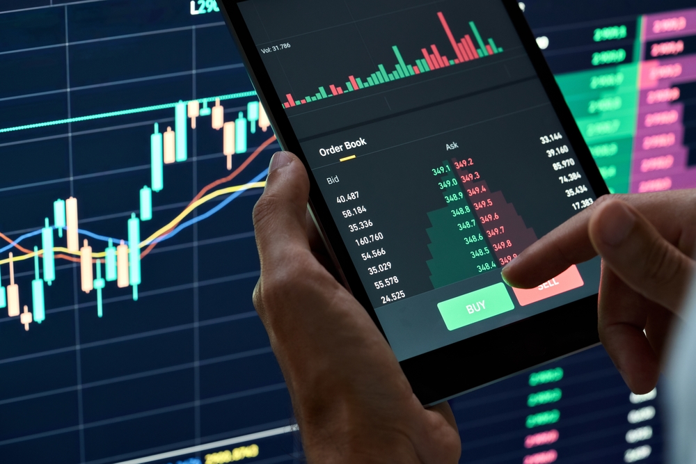 Closing Bell: Saudi stocks slip as TASI falls 0.25% to close at 10,479