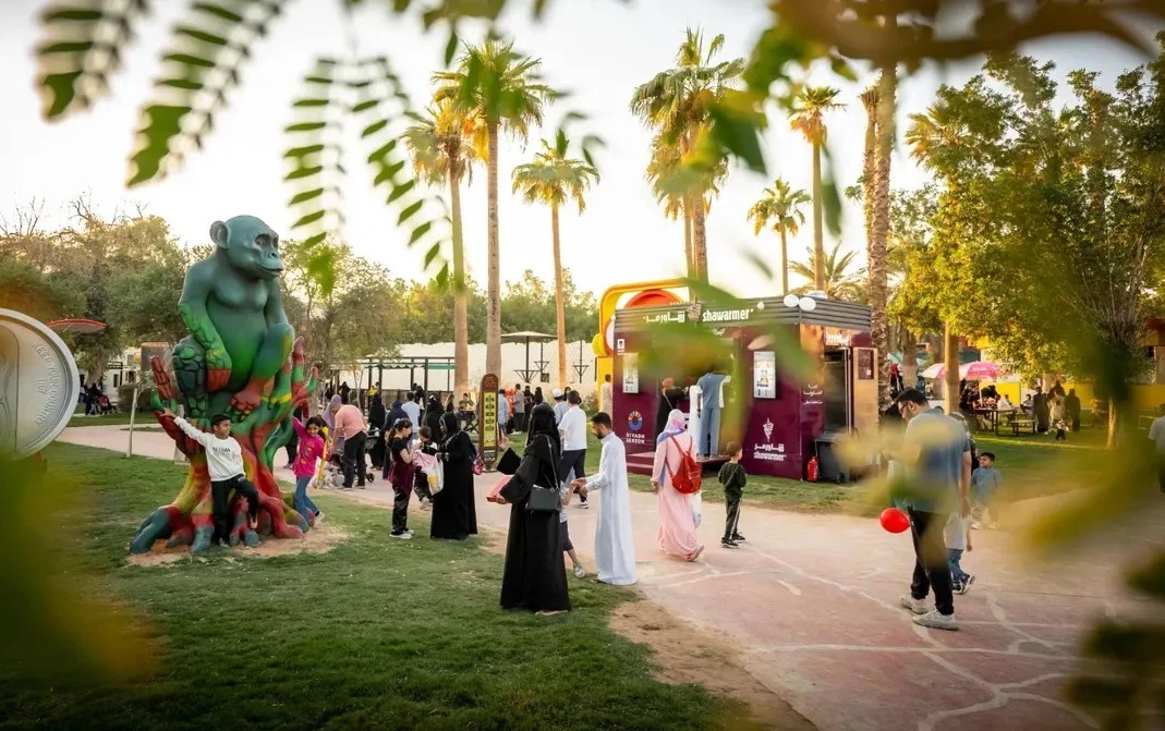 Saudi Arabia facilitates family entry for skilled workers
