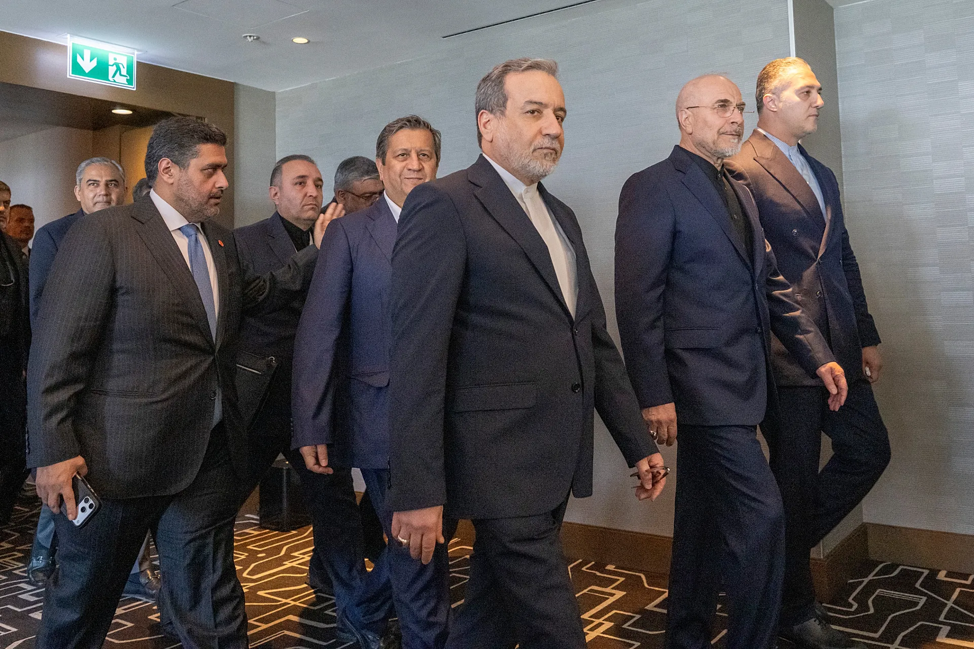 Qatar says US, Iran still in talks to end war
