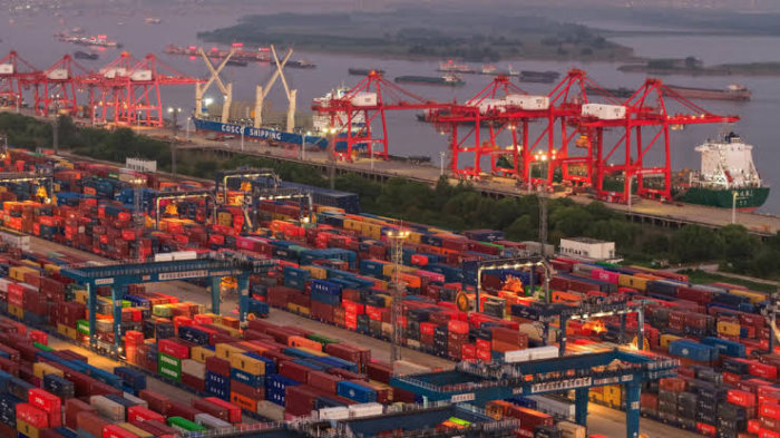 EU trade chief seeks to dial down China tensions