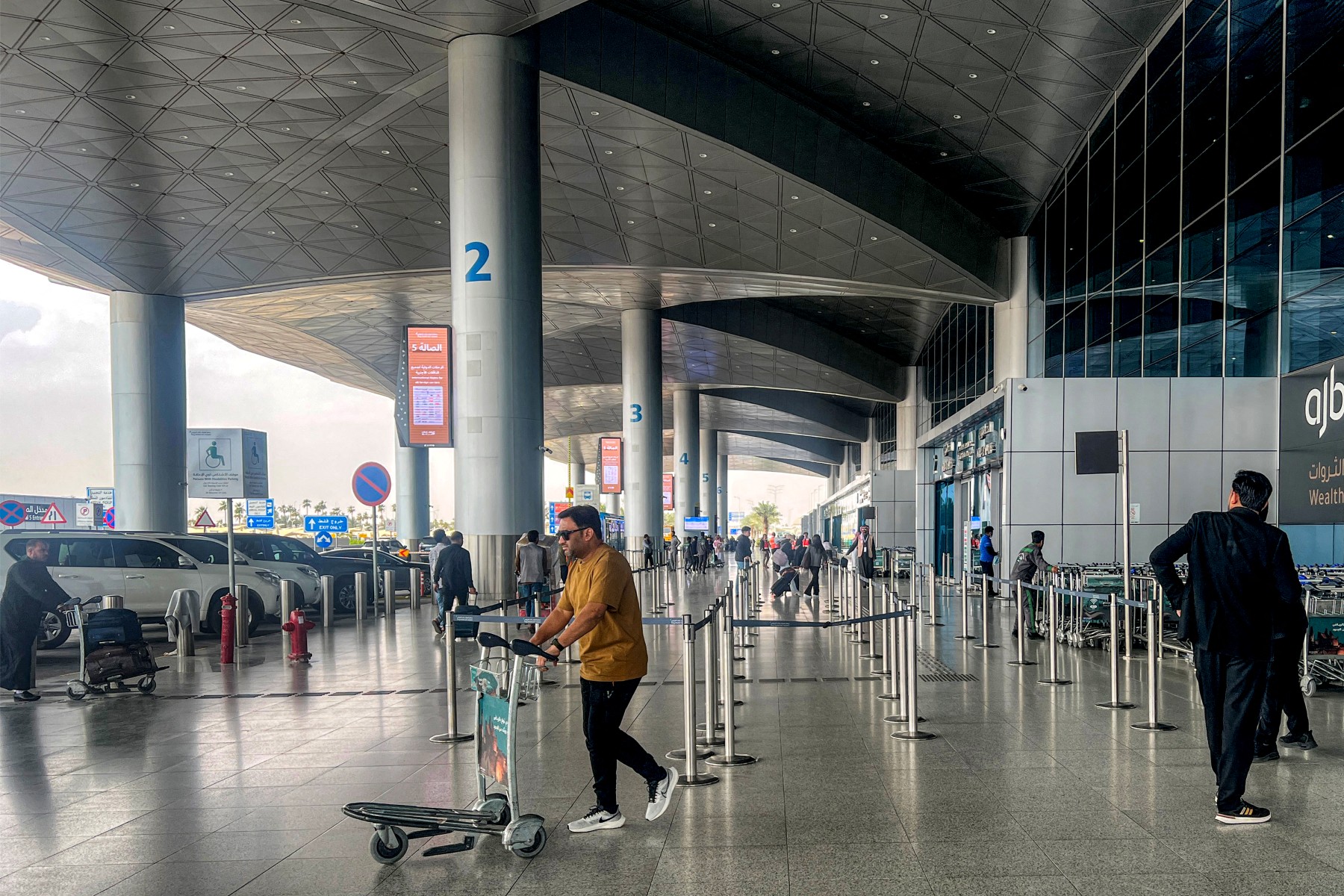 Arab, GCC leaders condemn deadly Houthi attacks on Saudi airports