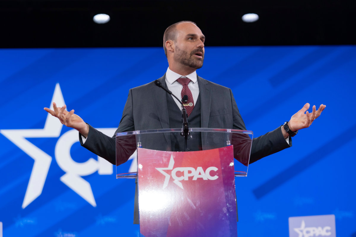 Brazilian judge issues arrest warrant for Eduardo Bolsonaro, brother of a presidential candidate