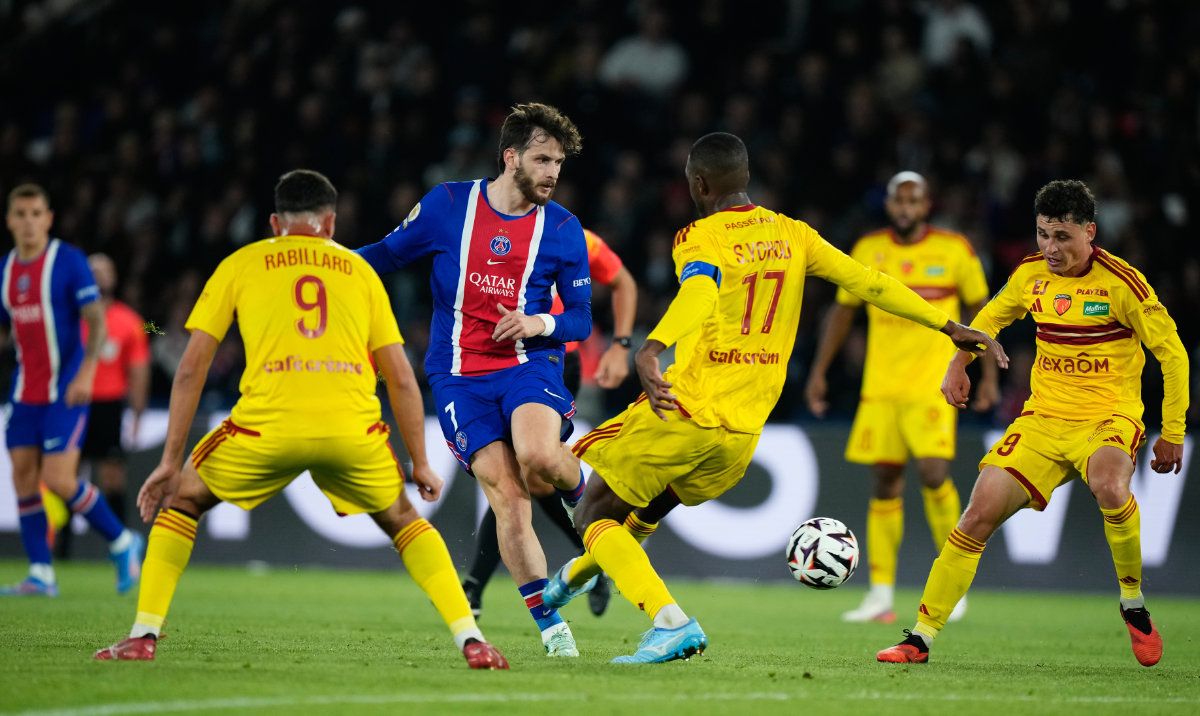 PSG beat Le Mans 3-1 as Monaco stay top despite draw