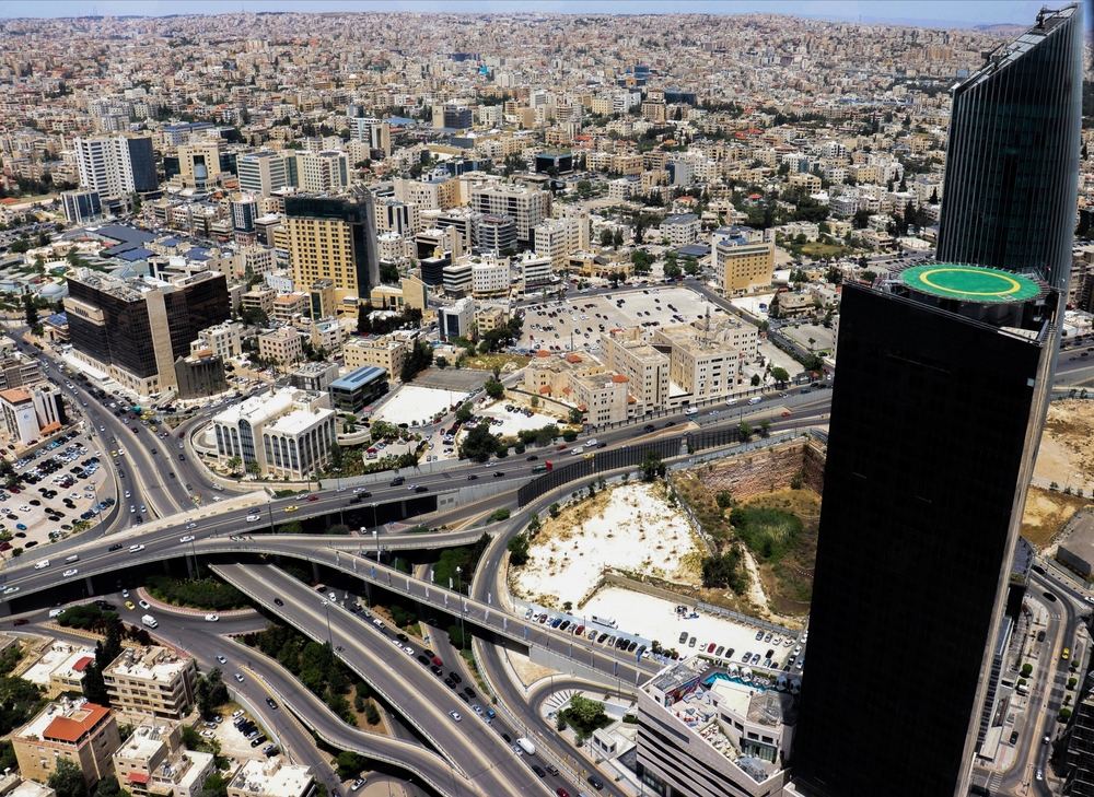 Rising through a regional war, Jordan’s market chief tells Gulf money: Don’t sell, diversify