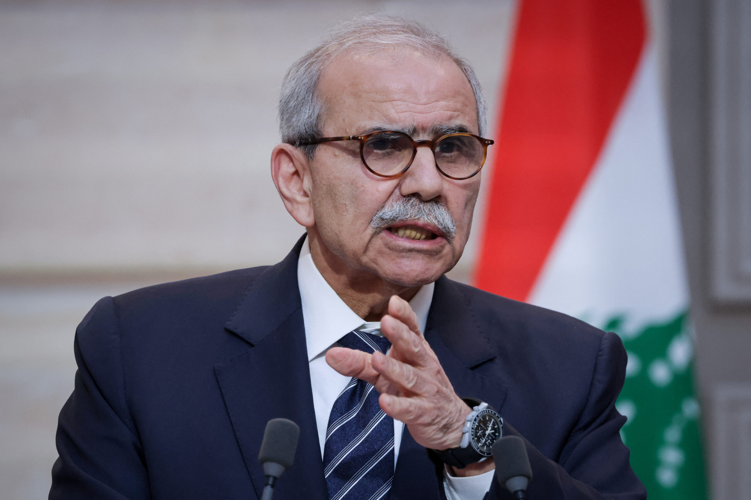 Lebanon PM vows firm action against illegal weapons after explosives seizure