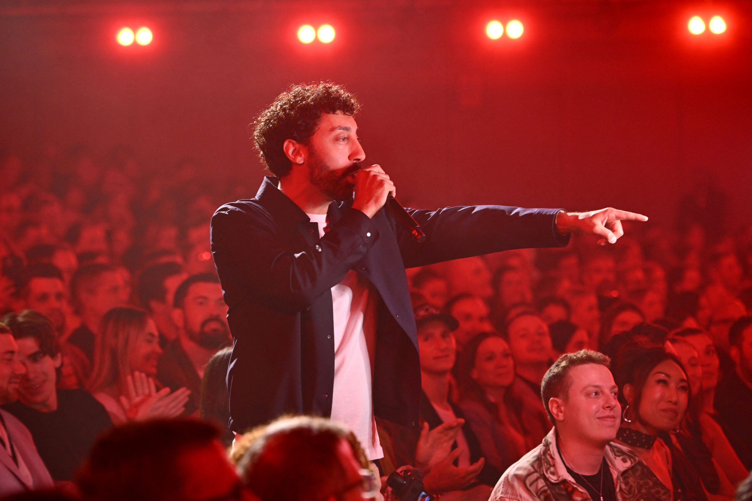 Morgan Jay turns Abu Dhabi arena into musical comedy party