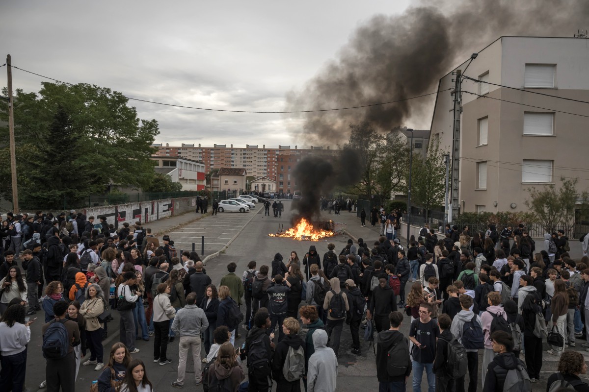 France braces for fresh nationwide student demonstrations