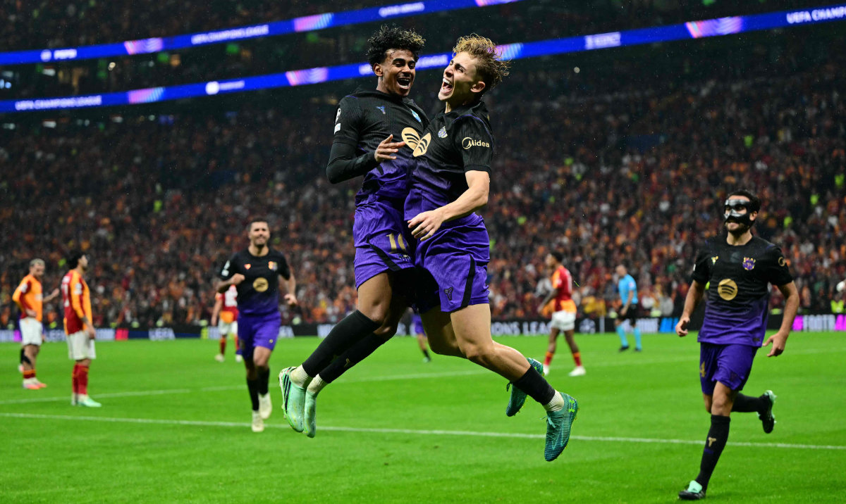 Barcelona and Arsenal win in Champions League, Bayern Munich stunned and misery for Man United