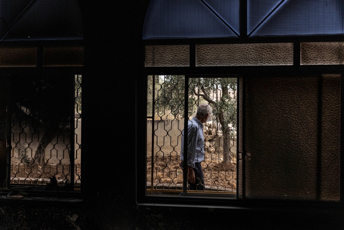 Israeli settlers set fire to mosque in occupied West Bank