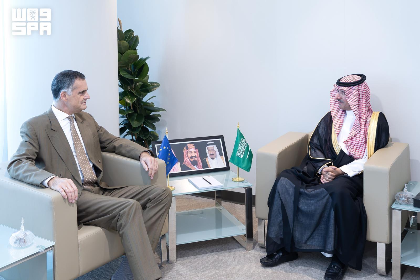 Saudi vice minister, EU envoy discuss skills development and employment cooperation