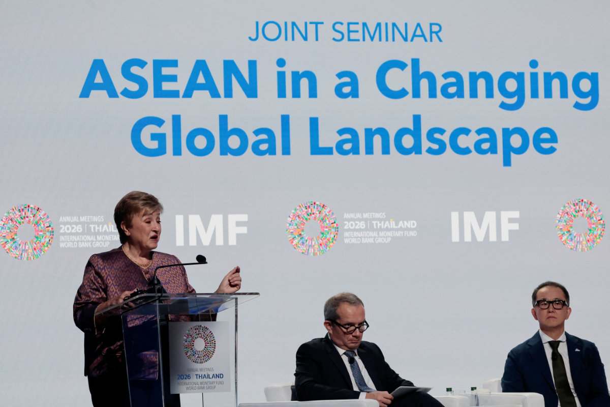 IMF warns of slowing Asian growth, spillover from rising yields