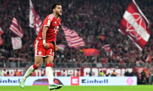 Diaz dazzles as Bayern batter Leipzig to go top