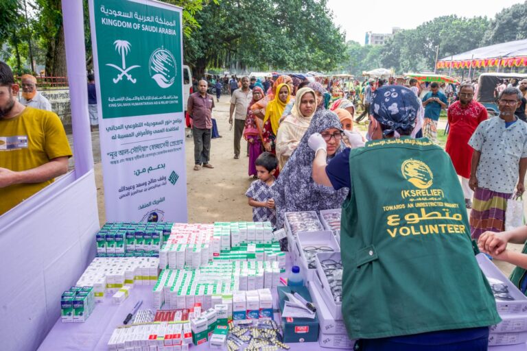 Saudi campaign provides specialized eye care to thousands of poorest Bangladeshis