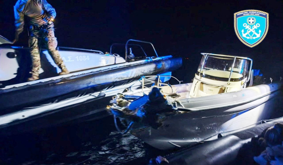 Capsizings cause the deaths of 12 migrants off Greek islands