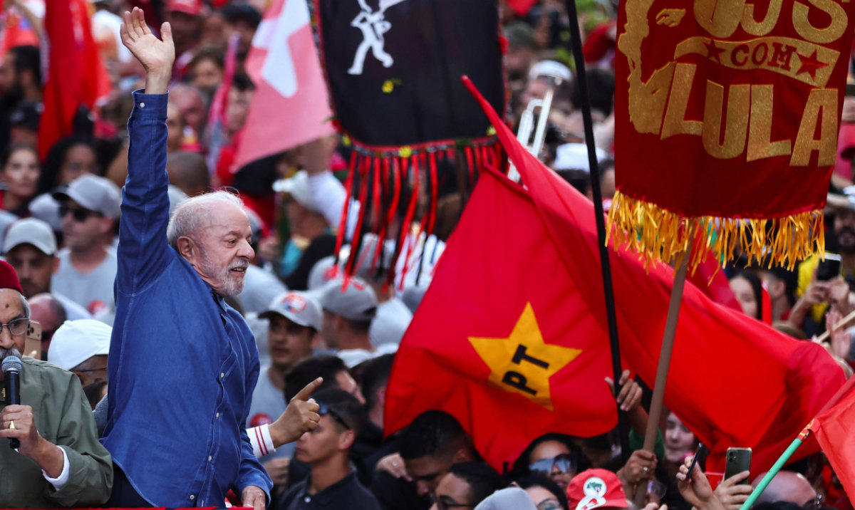 Lula campaign seeks to disqualify Bolsonaro over Meta ‘interference’