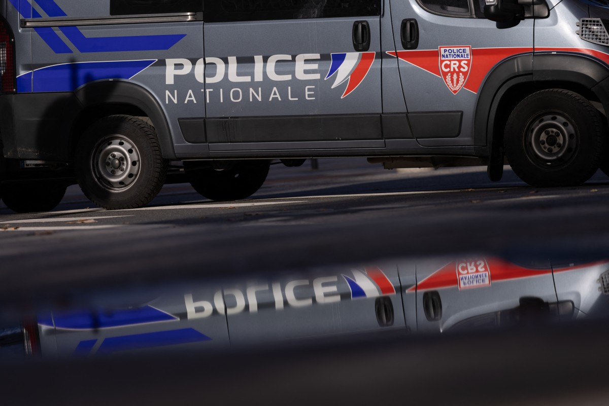 Suspect arrested after 1 killed and several wounded in a shooting in Paris suburb