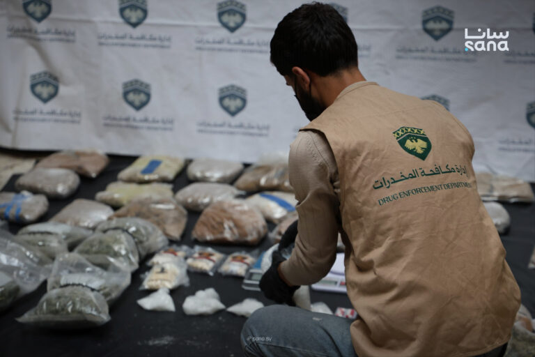 Syrian authorities arrest 4, seize drugs in Damascus raid