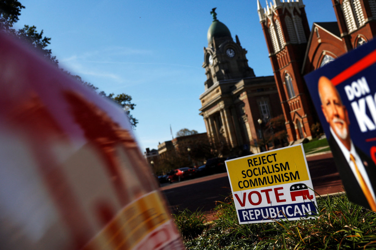Mystery money floods US midterm election campaigns