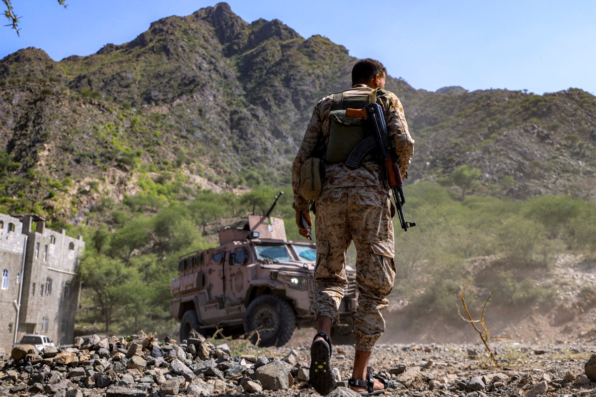 Yemen’s army accuses Houthis of mutilating bodies of fallen soldiers