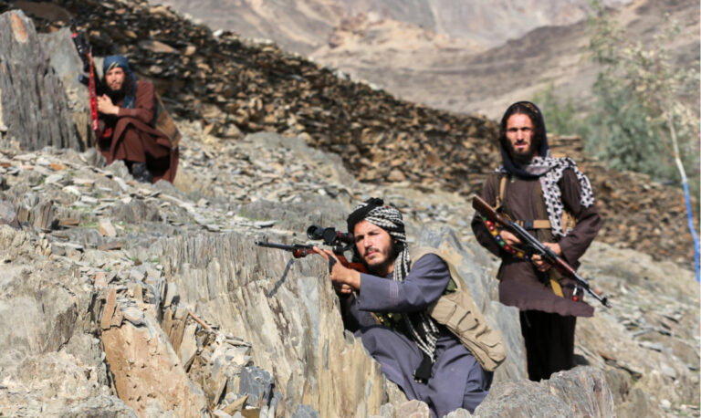 Afghan Taliban mortar fire kills 1 civilian, wounds 5 in northwest Pakistan border clash