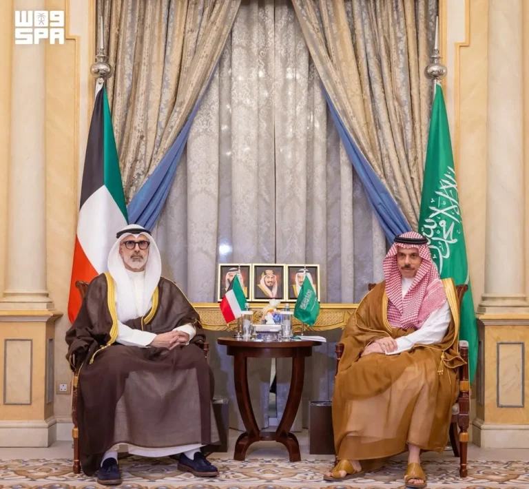 Saudi, Kuwaiti foreign ministers discuss Houthi attacks, de-escalation efforts in Riyadh