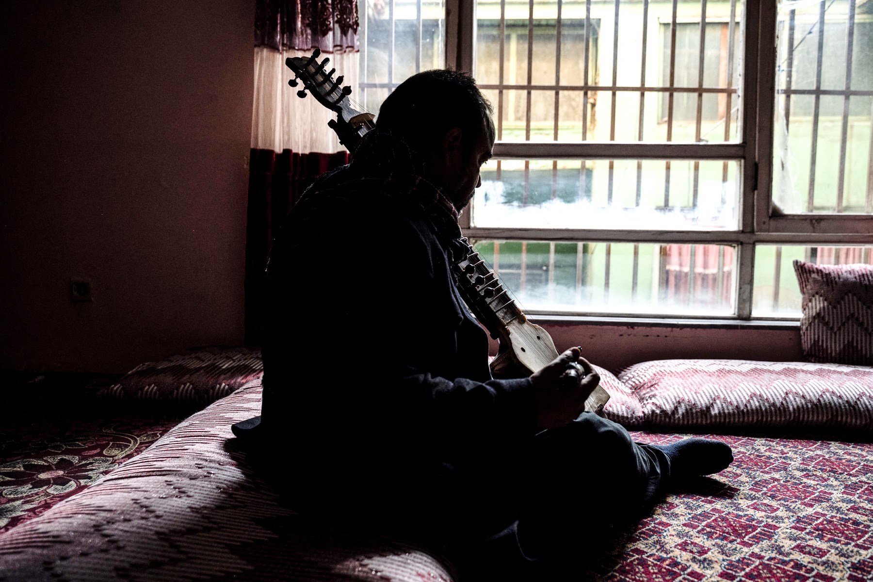 In Afghanistan, musicians defy music ban to keep traditions alive