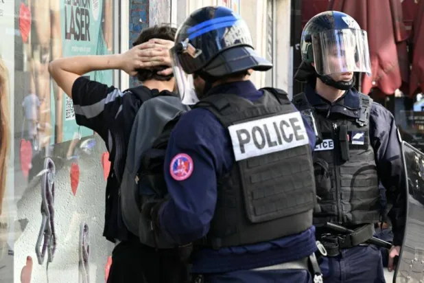 Tens of Thousands Expected in Paris for High School Protests