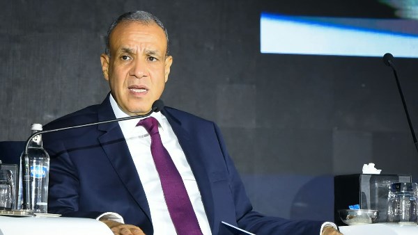 وزير الخارجية يشارك بجلسة نقاشية حول دور الدبلوماسية الاقتصادية في تعزيز التجارة والاستثمار بأفريقيا