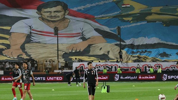 هآرتس ترصد المشهد الاستثنائي في مصر.. جماهير الأهلي والزمالك تتوحد ضد إسرائيل