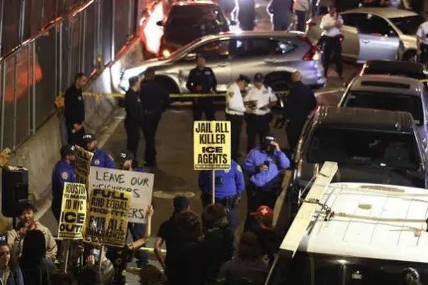 New York Mayor Says Asking Trump to Withdraw ICE after Shooting
