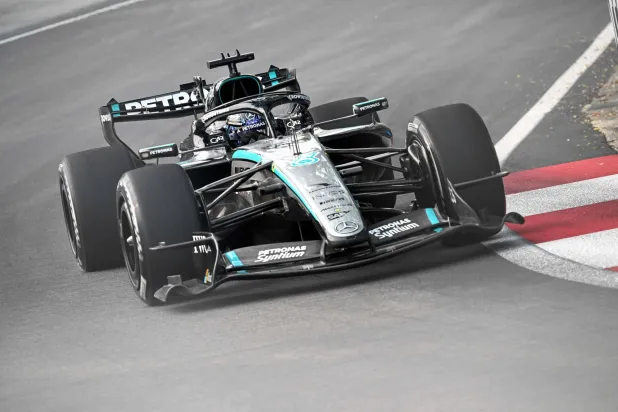 Russell to Go ‘All-out’ Ahead of Unusual Singapore Daylight Sprint as Antonelli Nears F1 Title
