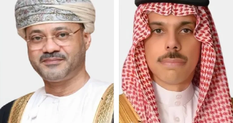 وزيرا الخارجية السعودي والعماني يبحثان التطورات الإقليمية