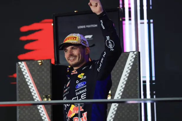 Resurgent Verstappen Wins Singapore Grand Prix for 1st time