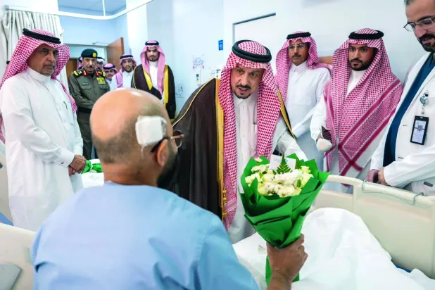 Riyadh Governor Reassures Those Injured in Houthi Attack: Saudi Leadership Stands with You Wholeheartedly