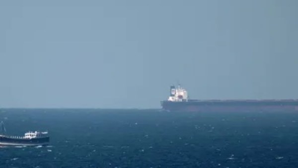 خبير بالشأن الآسيوي: مضيق هرمز ورقة ضغط قوية بيد إيران