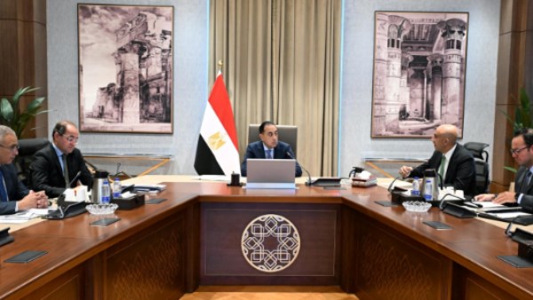 رئيس الوزراء يستعرض الحوافز المستدامة لتشجيع القطاع الخاص على إدارة مدارس التكنولوجيا التطبيقية