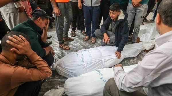 استشهاد 6 فلسطينيين بينهم طفلة برصاص الاحتلال الإسرائيلي في مدينة غزة