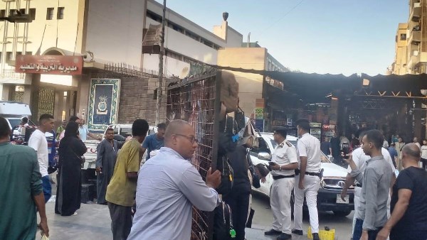 محافظ أسوان يوجه رؤساء المراكز والمدن بضرورة التفاعل المباشر مع مطالب المواطنين