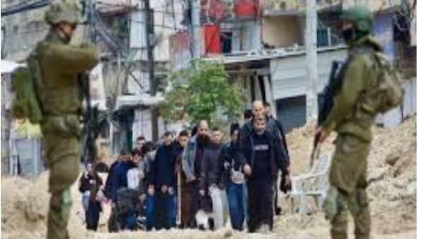 اقتحامات وهدم منازل.. قوات الاحتلال الإسرائيلي تعتقل 32 فلسطينيا في الضفة