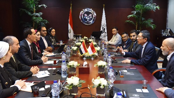 رئيس الاستثمار يبحث مع “تولارام” السنغافورية فرص التوسع في مصر وزيادة الصادرات
