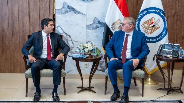 وزير البترول يبحث إقامة مجمع للأسمدة الفوسفاتية باستثمارات تتجاوز 5ر1 مليار دولار