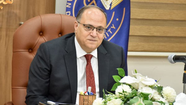 رئيس هيئة الدواء يبحث مع ممثلي غرفة الصناعة سبل تعزيز الاستثمار ودعم الصناعة