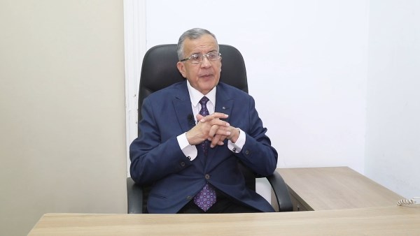 أستاذ بطب عين شمس: إمكانية تعرض الذكور للتلعثم 4 أضعاف الإناث.. والعلاج بالتخاطب يحسن طلاقة الكلام