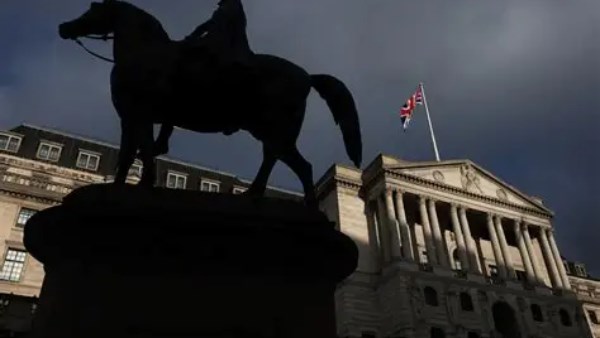 تباين التوقعات بشأن مسار الفائدة البريطانية.. واقتصاديون يستبعدون وصولها إلى 4.75% بحلول الصيف